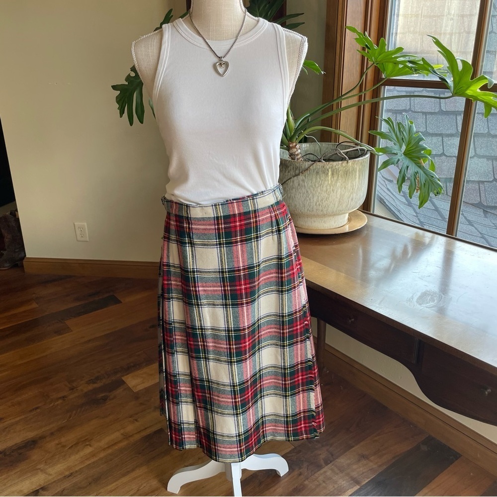 Vintage Deans of Scotland Red & Green Tartan Plaid True Wrap Pleated Midi Skirt - Picture 14 of 15